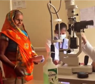 सब दिखता है दादी को... आंख टेस्ट कराने गई बुजुर्ग महिला ने डॉक्टर को कही ऐसी बात, सुनकर लोटपोट हुए यूजर्स, वीडियो वायरल