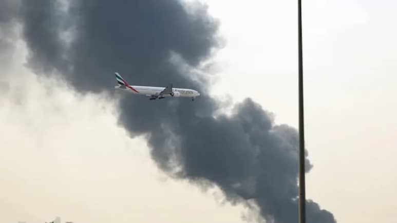 दुबई में ड्रोन हमले की फोटो भेज रहा था ब्रिटिश फ्लाइट अटेंडेंट; अब खानी होगी जेल की हवा