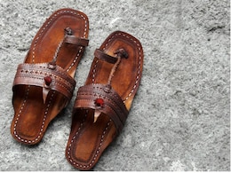 इटालियन कंपनी प्राडा को आखिरकार झुकना पड़ा, अब कोल्हापुर के कारीगरों से ही बनवाएगी कोल्हापुरी चप्पल