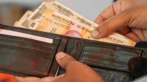 अरे वाह! ये बैंक दे रहे 3 साल की FD पर 8% से ज्यादा ब्याज, सरकारी और प्राइवेट में कौन है बेहतर?