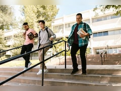 12वीं के बाद जहां ले रहे हैं एडमिशन, ऐसे चेक करें कहीं यूनिवर्सिटी फर्जी तो नहीं