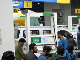 पाकिस्तान में लॉकडाउन की तैयारी, पेट्रोल-डीजल पर त्राहिमाम, हफ्ते में बस 4 दिन काम, बाकी वर्क फ्रॉम होम
