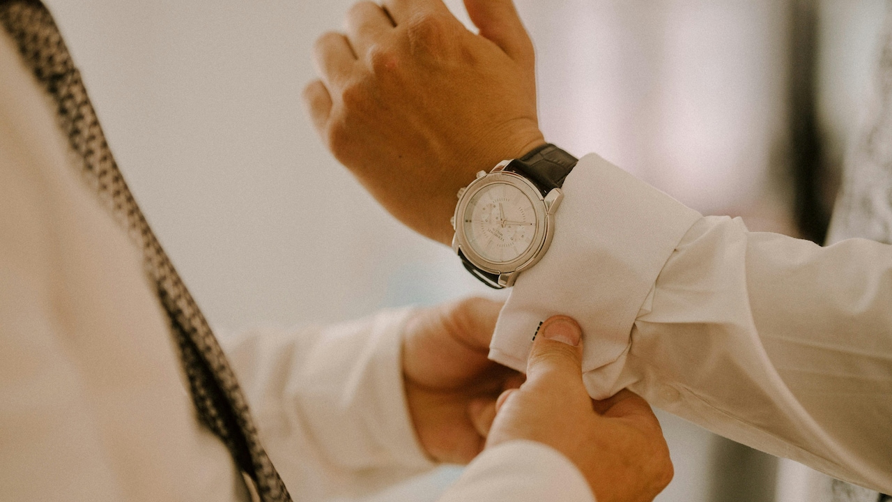 Buying A Watch? Heres How To Match It Perfectly With Your Skin Tone Buying A Watch? Heres How To Match It Perfectly With Your Skin Tone