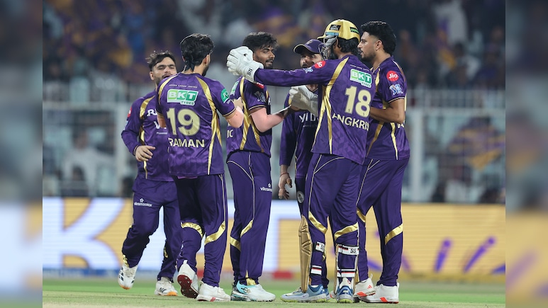 IPL 2026: जीत के लिए तरसी कोलकाता को मिली गुड न्यूज, इस घातक गेंदबाज को मिली NOC, जल्द होगा टीम में शामिल