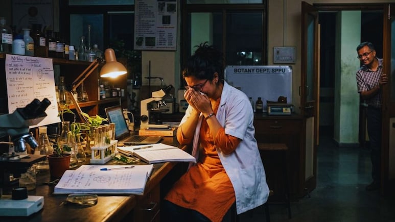 Pune News :प्राध्यापकाने स्टँम्प पेपरवर लिहिलं मात्र केलं भयंकर; पुण्यात Phd च्या विद्यार्थिनीचा दुर्देवी शेवट