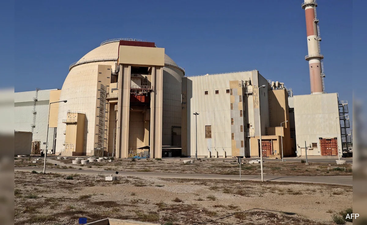 Iran Calls For Human Chains Around Power Plants As Trump's Hormuz Deadline Nears