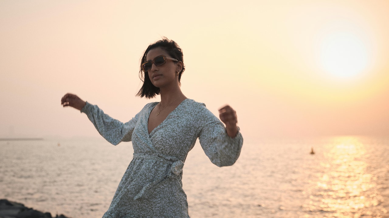 Wrap dresses with a deep V neckline can