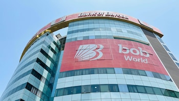 Jio, BoB Tie Up For Enabling Banking Access From Feature Phones