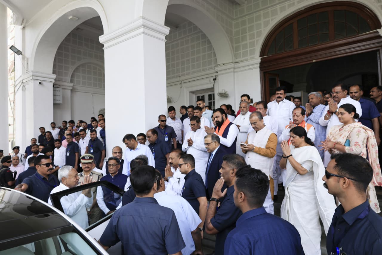 'जहां तक मुझसे हो सका मैंने किया, नई सरकार...', CM के रूप में अपने अंतिम संबोधन में भावुक हुए नीतीश कुमार