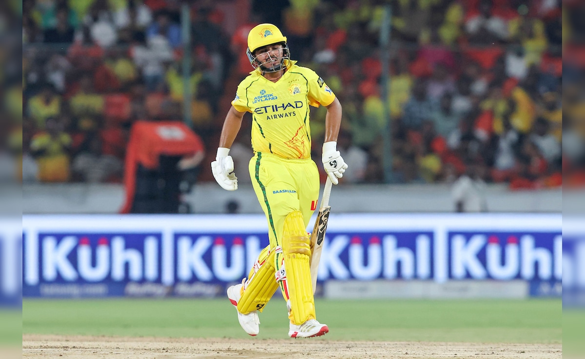 IPL 2026: CSK को बड़ा झटका, चोट के चलते युवा स्टार बल्लेबाज हो सकता है बाहर, कोच ने दिए संकेत