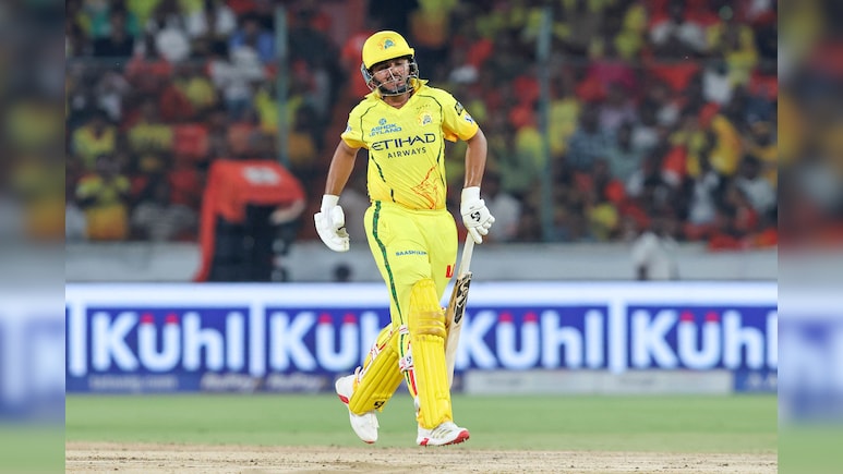 IPL 2026: CSK को बड़ा झटका, चोट के चलते युवा स्टार बल्लेबाज हो सकता है बाहर, कोच ने दिए संकेत