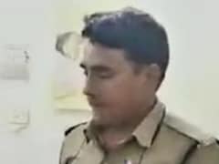 छेड़छाड़ से परेशान छात्रा ने खुद को लगाई आग, शिकायत करने पर आरोपियों ने धमकाया, पिता को भी पीटा था 