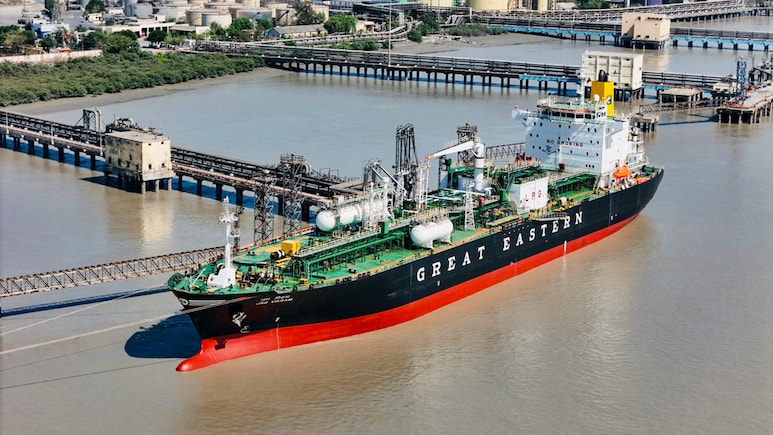 Indian Tanker 'Jag Vikram' Carrying 20,400 MT Of LPG Reaches Gujarat Amid US-Iran Ceasefire