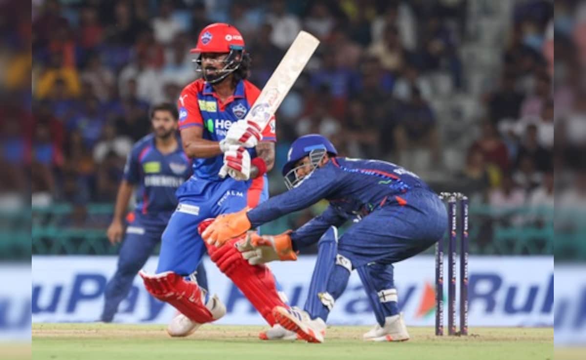 LSG vs DC Preview: पंत का बल्ला या अक्षर की फिरकी किसका चलेगा जादू? जानिए संभावित प्लेइंग 11, हेड टू हेड, पिच और मौसम का हाल