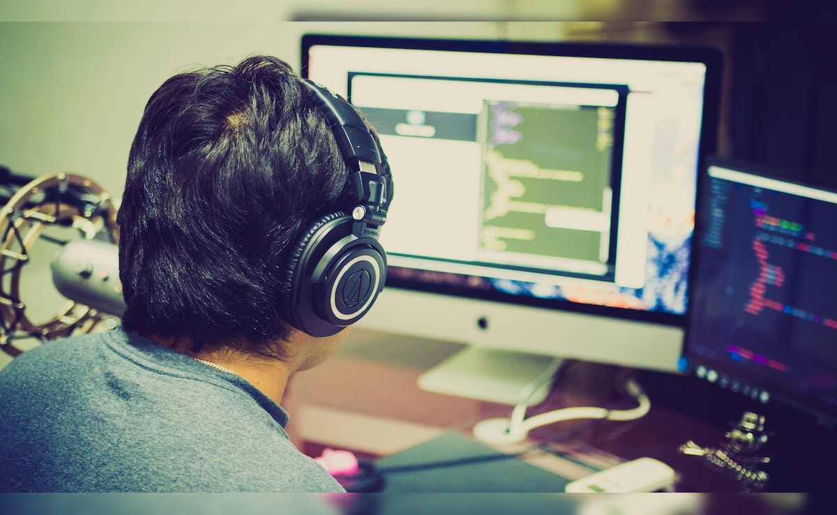 OPT प्रोग्राम क्या है? जिसे लेकर अमेरिका में छिड़ी बहस, क्यों यह दुनियाभर के छात्रों के लिए अहम