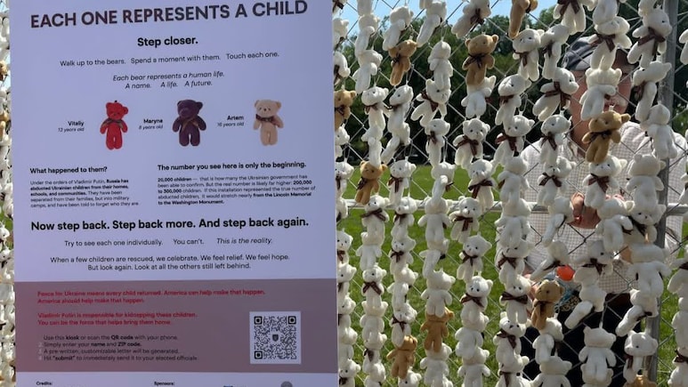 Stuffed Toys In US Capital Symbolise Displaced Ukrainian Children