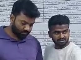 गोपालगंज में शादी की खुशियों को लगा ग्रहण, ऑर्केस्ट्रा बंद कराने पर दुल्हे के चाचा को चाकुओं से गोदा