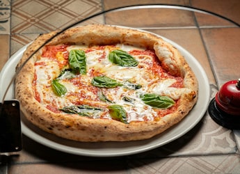 This Traditional Pizza Is Protected By UNESCO
