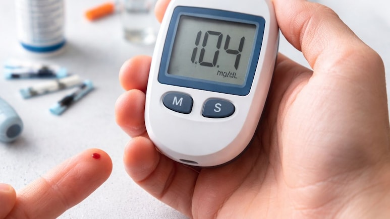 ग्लूकोमीटर पर आंख बंद करके भरोसा करना पड़ सकता है भारी! एक्सपर्ट बताते हैं सही इस्तेमाल के 5 नियम