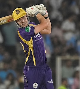 GT vs KKR LIVE Score, IPL 2026: KKRs Rs 25.2 Crore Star Damages Car With Six, Slams Fifty vs Gujarat Titans