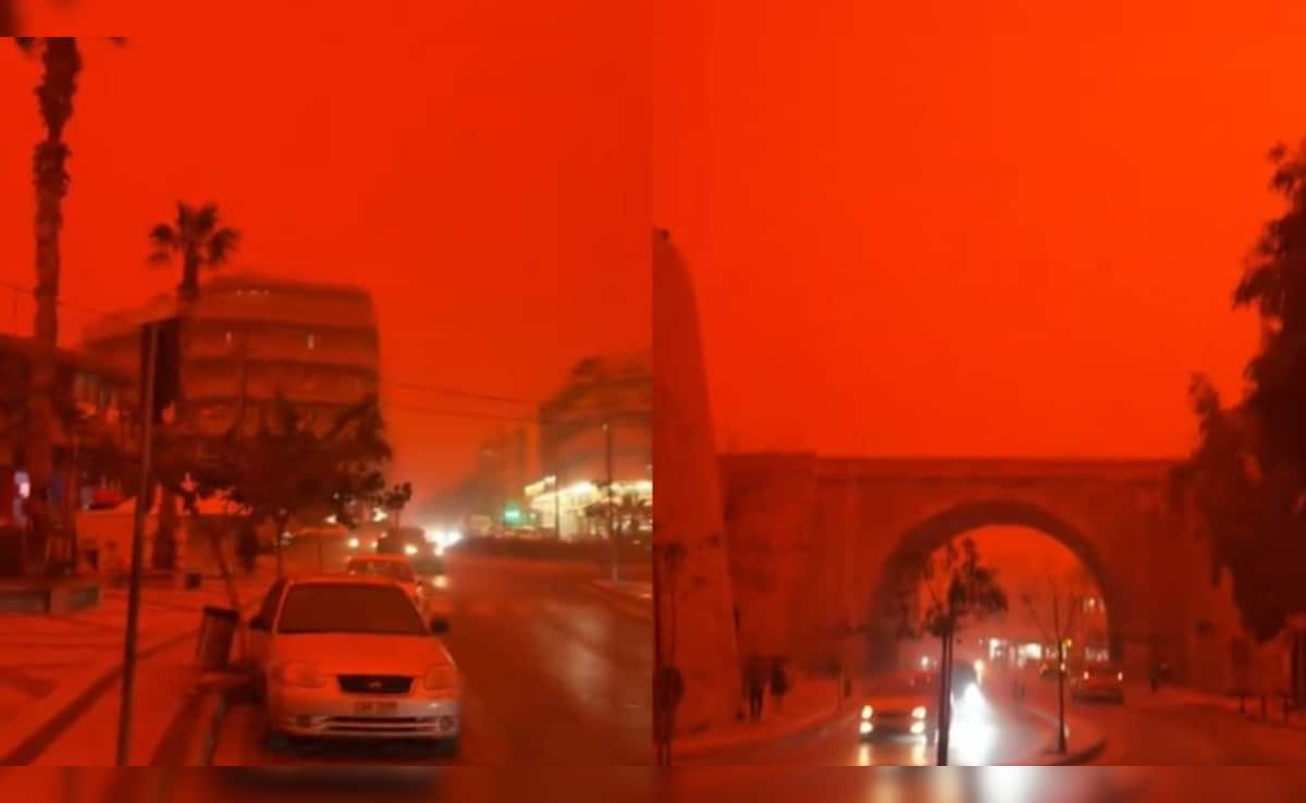 धरती पर 'कयामत' का मंजर! सुर्ख लाल हुआ आसमान, नजारा देख लोग बोले- क्या हम मंगल ग्रह पर पहुंच गए?