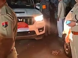 रामपुर में यूपी पुलिस की बड़ी कार्रवाई, अनैतिक गतिवधियों के शक में छापा मार कई स्पा सेंटरों पर लगाया ताला