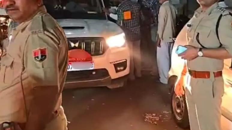 रामपुर में यूपी पुलिस की बड़ी कार्रवाई, अनैतिक गतिवधियों के शक में छापा मार कई स्पा सेंटरों पर लगाया ताला