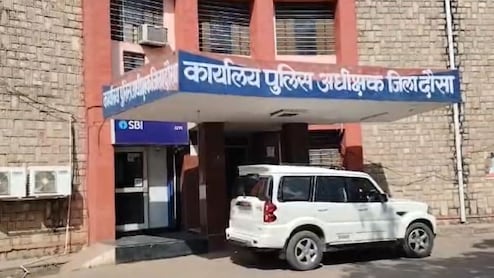 नशा बिक्री पर IG के सख्त निर्देश... दौसा SP ने की कार्रवाई, महवा SHO लाइन हाजिर
