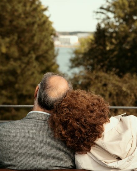 दौलत, कैंसर और 28 साल छोटी बीवी...चीनी रईस ने वसीयत में लुटाए 405 करोड़, भड़की पहली पत्नी, बच्चों में मची खलबली