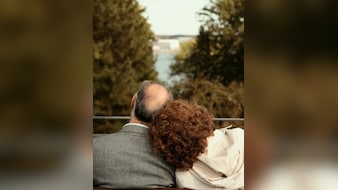 दौलत, कैंसर और 28 साल छोटी बीवी...चीनी रईस ने वसीयत में लुटाए 405 करोड़, भड़की पहली पत्नी, बच्चों में मची खलबली