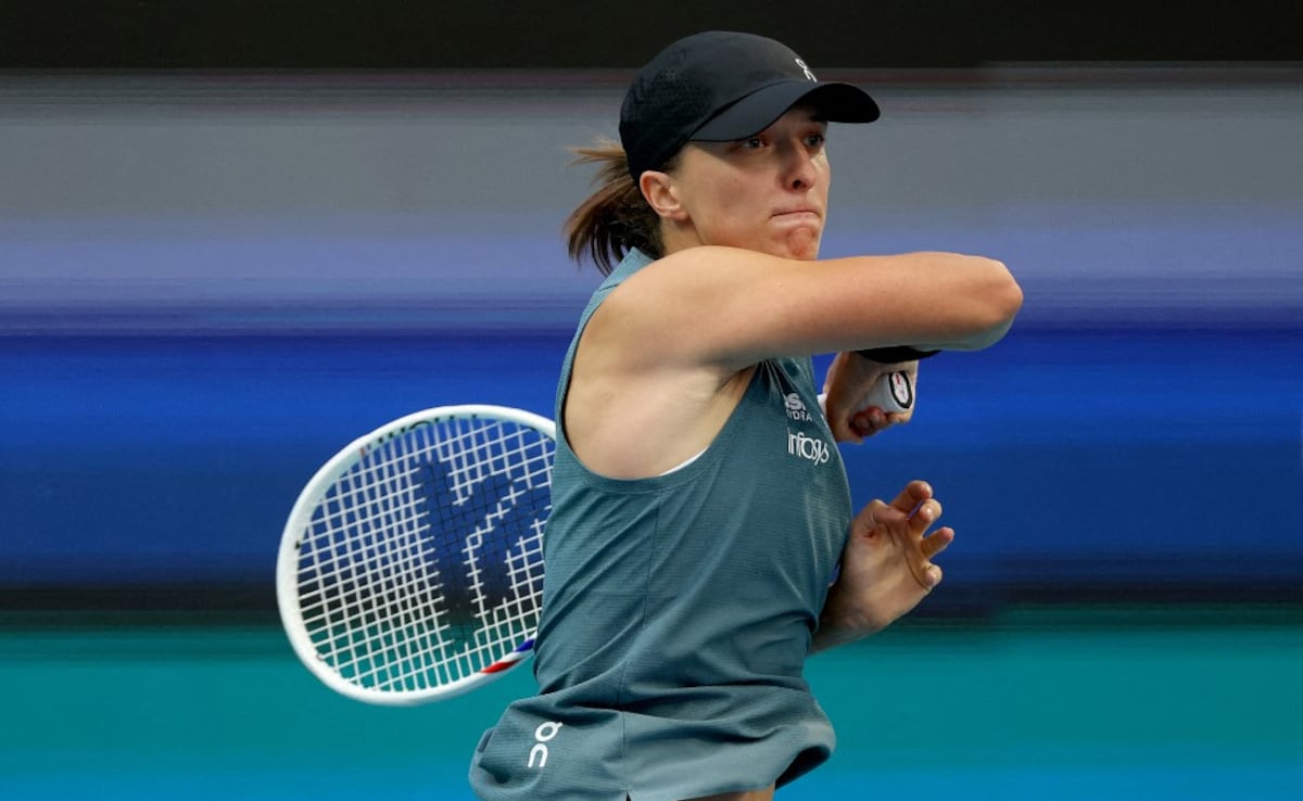Iga Swiatek Retires From Madrid Open After Viral Illness; Aryna Sabalenka Enters Last 16