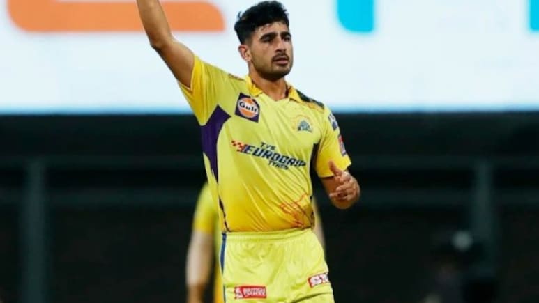 MI vs CSK: दो दिन पहले मां का निधन, मैदान पर उतरा चेन्नई का 'शेर', सोशल मीडिया ने किया सलाम