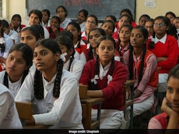 पंजाब की 'शिक्षा क्रांति': बेटियों ने गाड़े सफलता के झंडे, 8वीं के नतीजों में टॉप 20 में से 19 लड़कियां