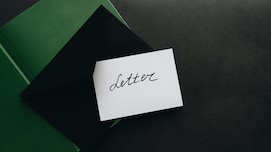 नौकरी छोड़ने से पहले रिलीविंग सर्टिफिकेट लेना जरूरी या नहीं? जान लीजिए ये नियम