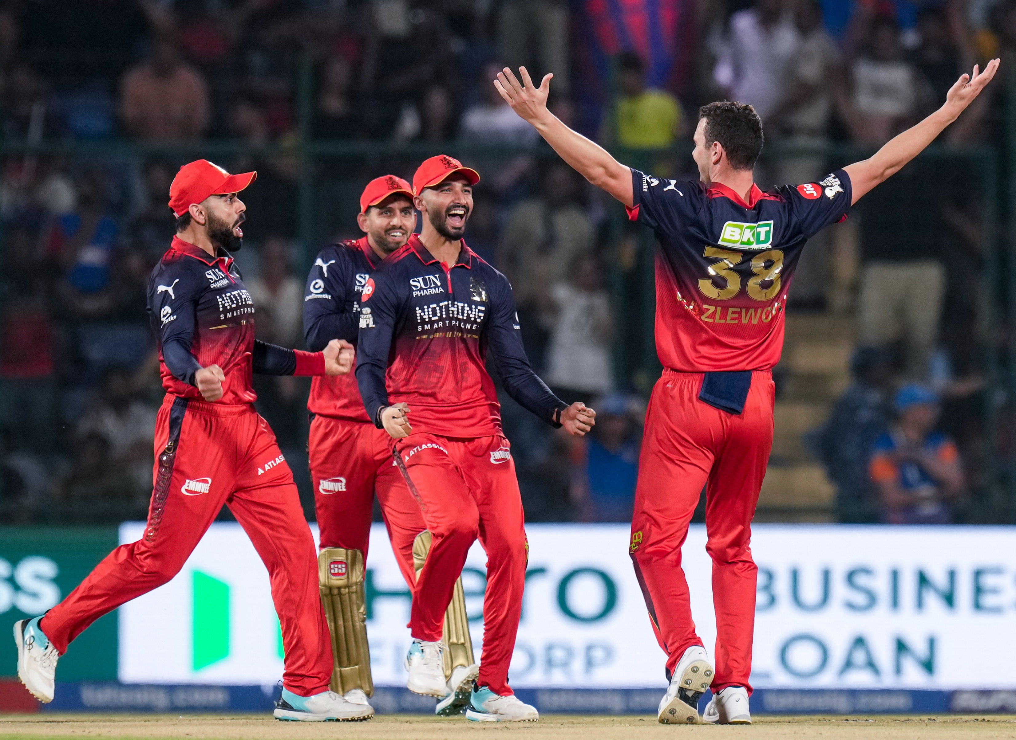 IPL 2026 Points Table: धमाकेदार जीत से RCB ने प्वॉइंट्स टेबल में मचाई खलबली, दिल्ली का हुआ बुरा हाल, ऐसा है सम