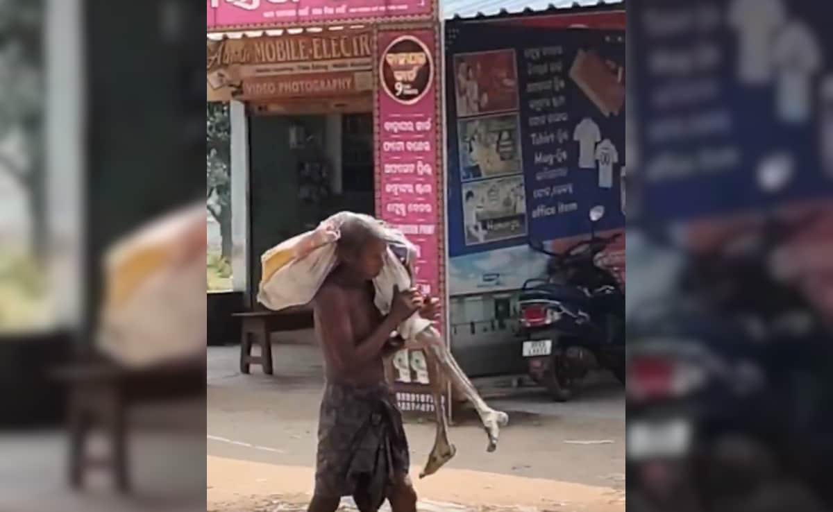 Unbelievable! In Odisha, Man Carries Sister's Skeleton To Bank To Claim Rs 19,300 Balance  Video