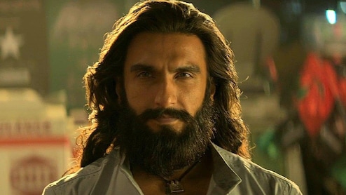 नेटफ्लिक्स पर आएगी वो फिल्म, 19 मार्च को हुआ था धुरंधर 2 से सुपरस्टार का सामना, जबरदस्त थी ओपनिंग, 24 दिनों में सिनेमाघरों से गायब