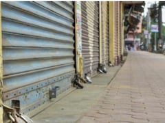 मणिपुर में बंद के बीच सरकार सख्त, बिना अनुमति अनुपस्थित कर्मचारियों पर होगा एक्‍शन 