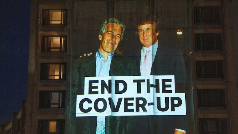 वाशिंगटन के जिस होटल में हुई गोलीबारी, वहां चंद घंटे दिखाई गई थी ट्रंप-एपस्टीन की तस्वीरें, VIDEO