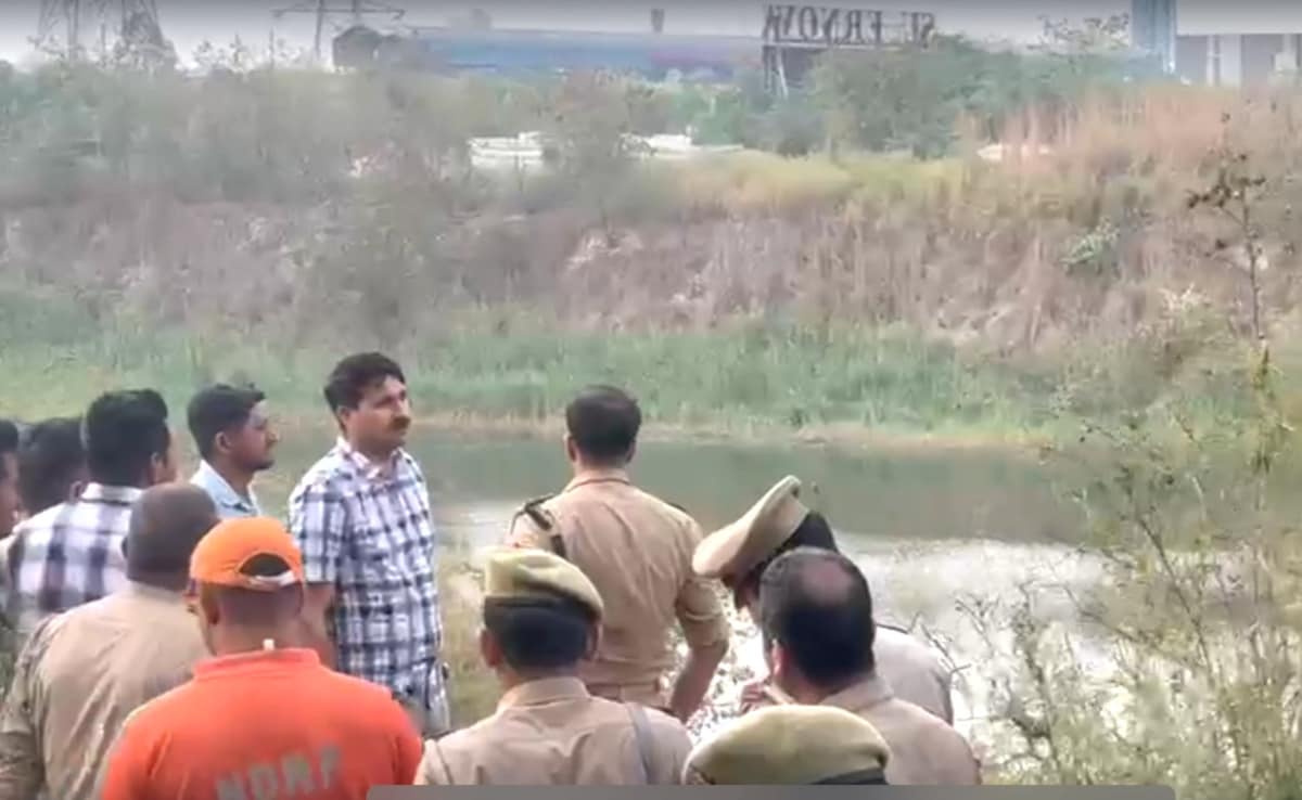 'Friends Didn't Save Him': Mother Of Noida Man Who Drowned In Water-Filled Pit