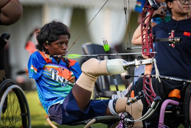 बिना हाथ पांव की तीरंदाज पायल ने वर्ल्ड चैंपियन और ओलंपिक पदक विजेता शीतल को हराया