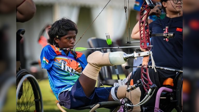 बिना हाथ पांव की तीरंदाज पायल ने वर्ल्ड चैंपियन और ओलंपिक पदक विजेता शीतल को हराया
