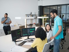 10 बातें, जो आपको ऑफिस में भूलकर भी नहीं बोलनी चाहिए, ना मीटिंग में, ना दोस्‍तों से...