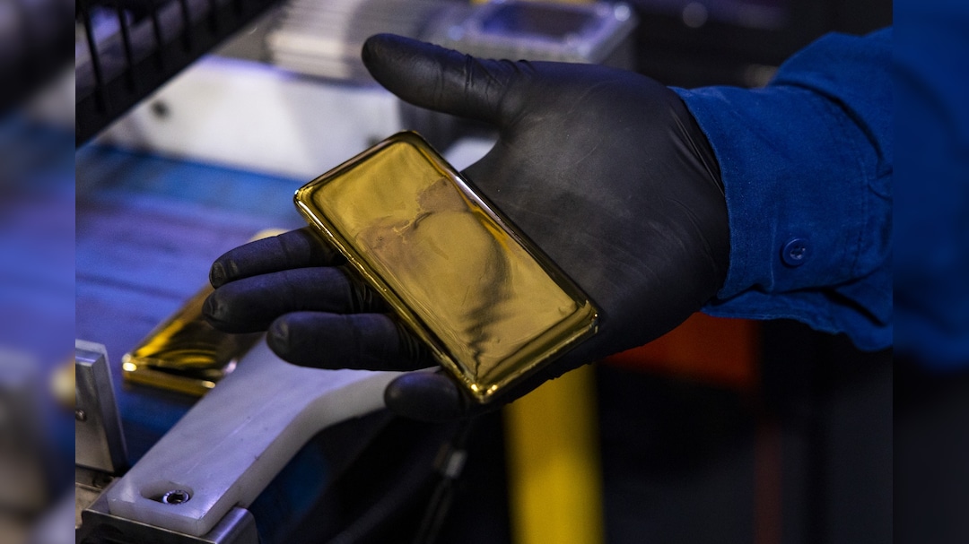 Gold Falls As Trump Threatens Escalation Of US Attacks On Iran