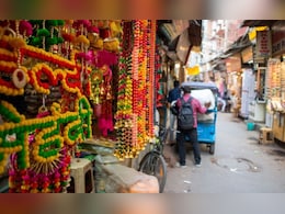 दिल्ली में अगले 4 महीने में 3 लाख शादियां, ईरान संकट से जूझ रही अर्थव्यवस्था में आएगी तेजी