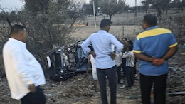 सीकर में भीषण हादसे में 3 लोगों की मौत, 5 घायल; ट्रक से टक्कर में चकनाचूर हुई थार गाड़ी