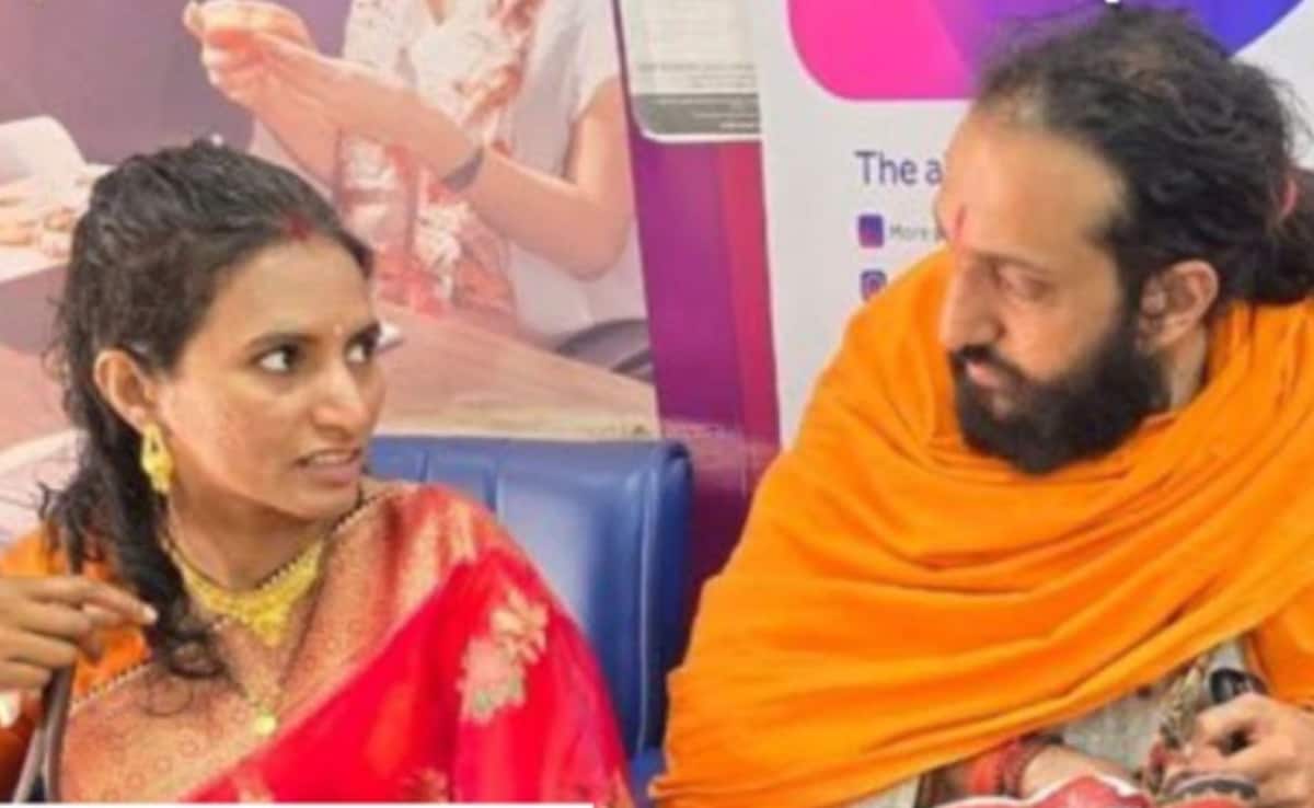 कौन हैं IIT बाबा की पत्नी 'प्रीतिका', कहां मुलाकात... कब हुई शादी; बताया- क्या है, आगे दोनों का प्लान