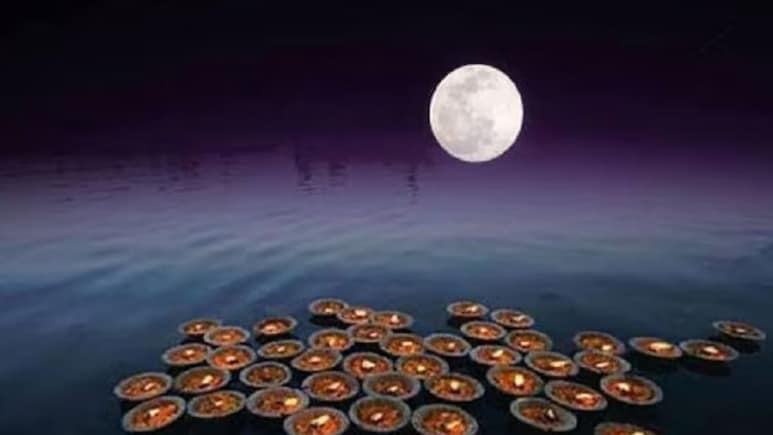 Vaishakh Purnima 2026: आज है पूर्णिमा व्रत, जानिए पूजा विधि, स्नान-दान का शुभ मुहूर्त और महत्व