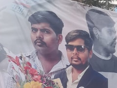 Fake Police Officer: पुणे का राजा बाबू! शादी के लिए सब्जी वाला युवक बना फर्जी पुलिस अफसर, इंप्रेशन जमाने के लिए शहर में लगाए खुद के पोस्टर्स!