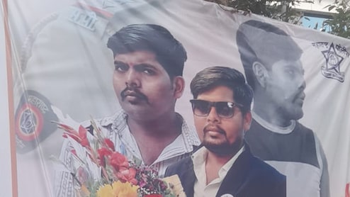 Fake Police Officer: पुणे का राजा बाबू! शादी के लिए सब्जी वाला युवक बना फर्जी पुलिस अफसर, इंप्रेशन जमाने के लिए शहर में लगाए खुद के पोस्टर्स!